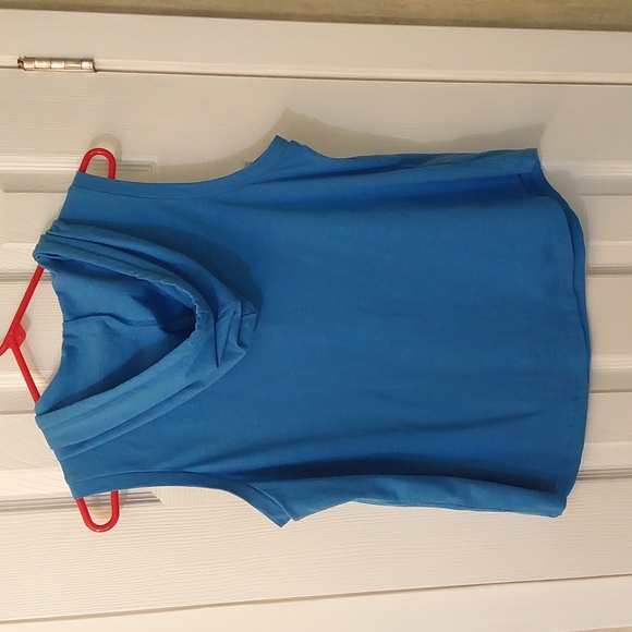 ALMOST FAMOUS Womens sleeveless hoodie - Picture 3 of 5